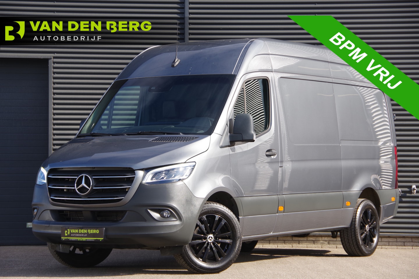 Mercedes-Benz Sprinter - 319 3.0 CDI V6 L2H2 MARGE! AUT. LED, LEDER, MBUX 10'', STOELVERWARMING, TREKHAAK, CAMERA, - AutoWereld.nl