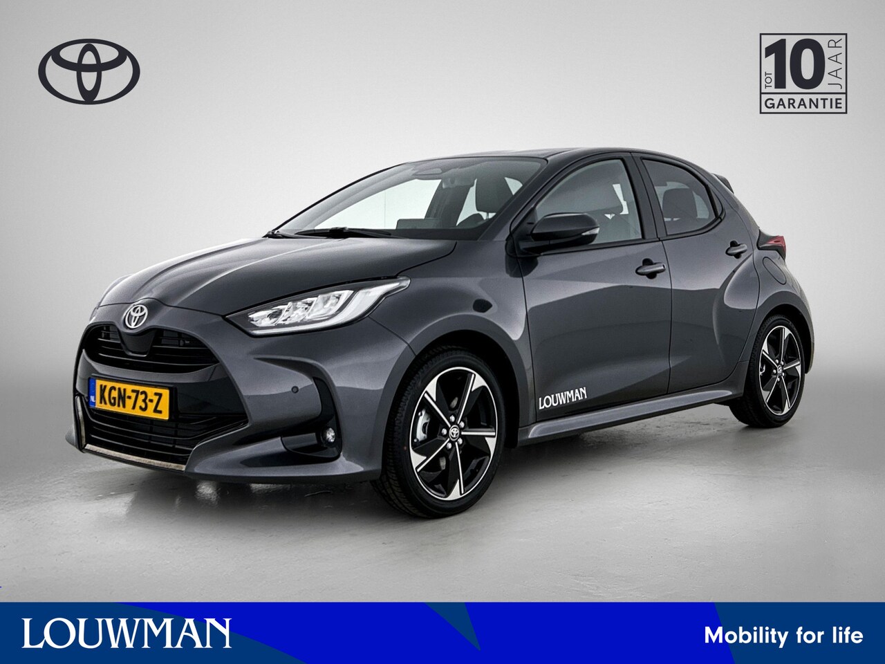 Toyota Yaris - 1.5 Hybrid 130 Executive | Parkeersensor voor en achter | Navigatiesysteem | - AutoWereld.nl