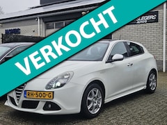 Alfa Romeo Giulietta - 1.4 T Distinctive*Panodak*Leder*APK
