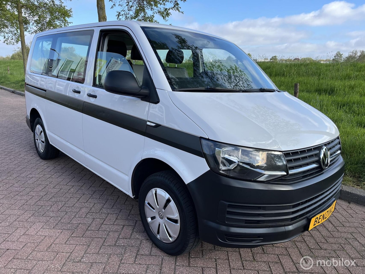 Volkswagen Transporter - 2.0 TSI Benzine + AC | All-in Prijs - AutoWereld.nl