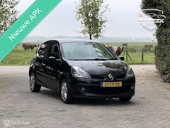 Renault Clio - 1.2-16V Authentique Nieuwe Apk Airco Bluetooth