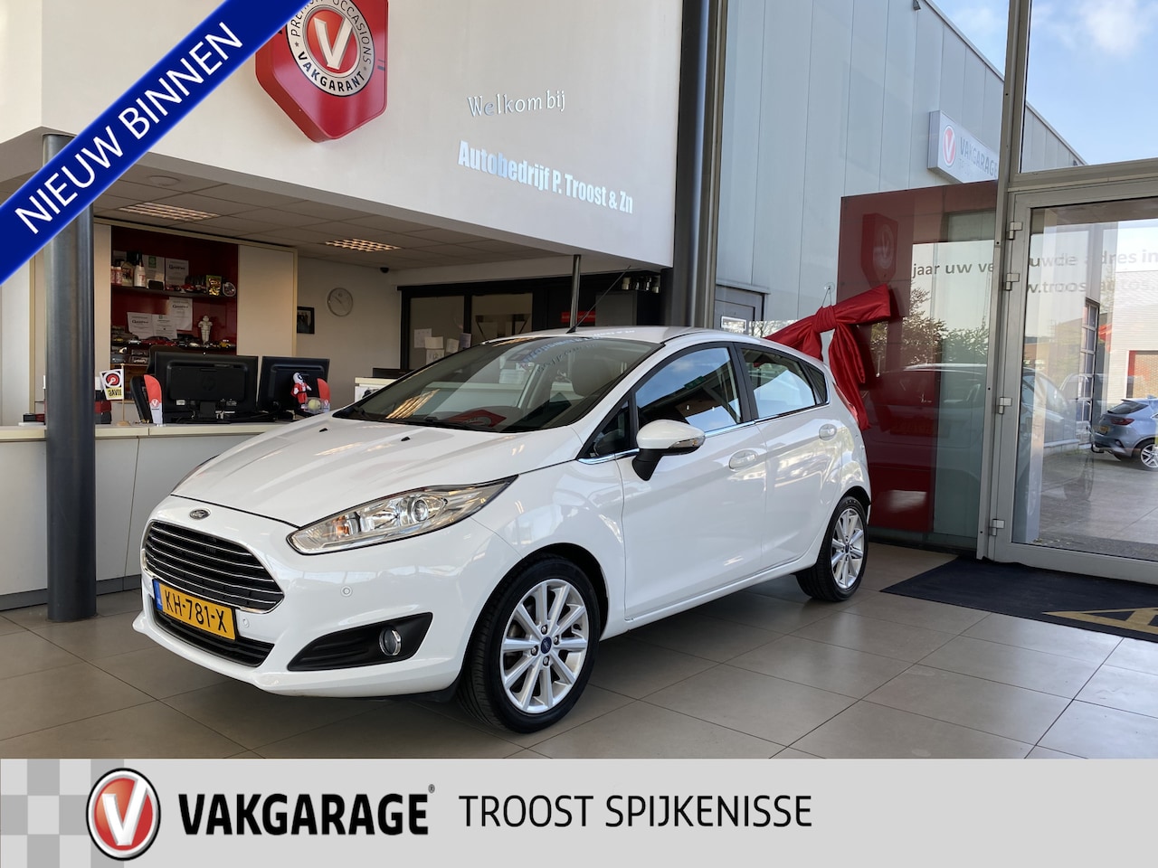 Ford Fiesta - 1.0 EcoBoost Titanium 1.0 EcoBoost Titanium,1E Eigenaar Dealeronderhouden,Navigatie,Parkeerassistent,Spraakbedie - AutoWereld.nl