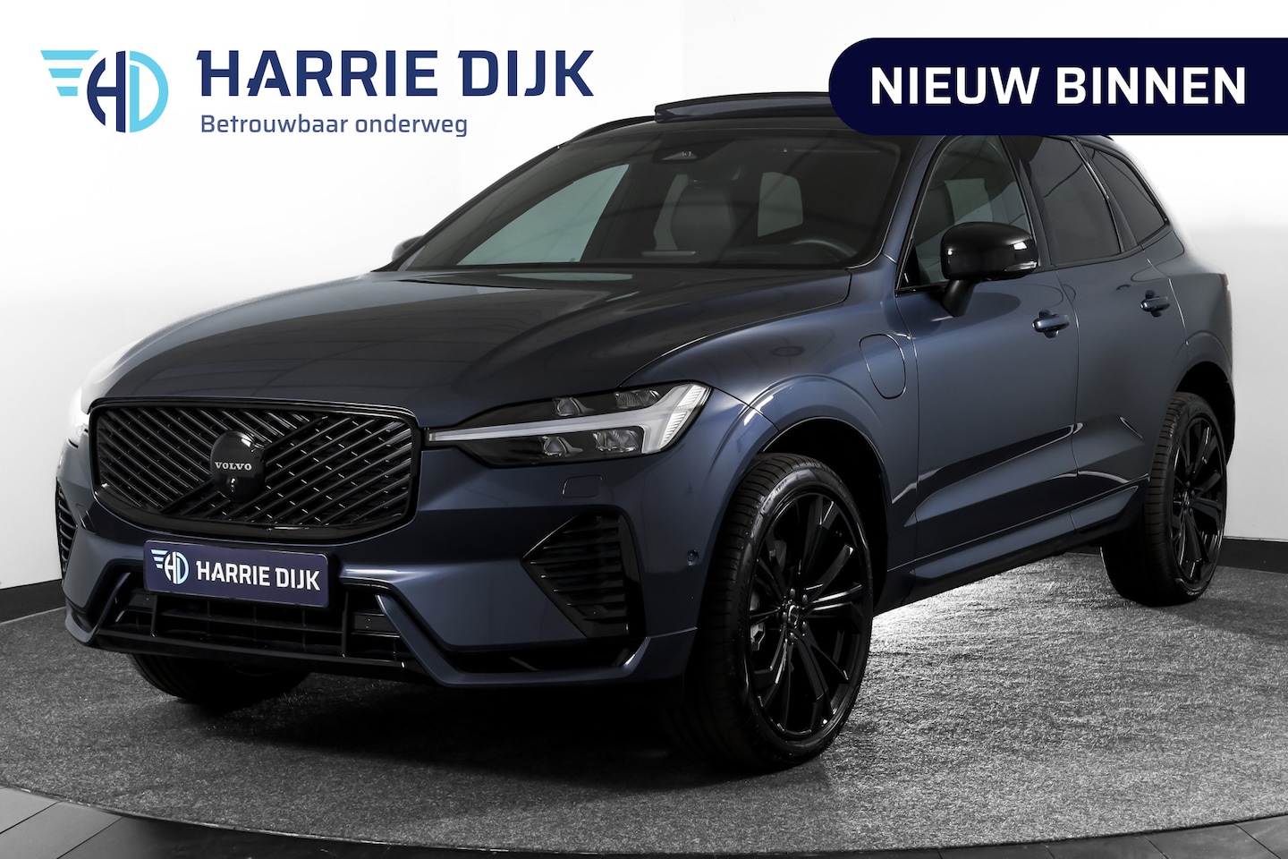 Volvo XC60 - 2.0 T6 Plug-in hybrid AWD Ultra Black Edition | S/K Panodak | Head-up | 360 Camera | Harma - AutoWereld.nl