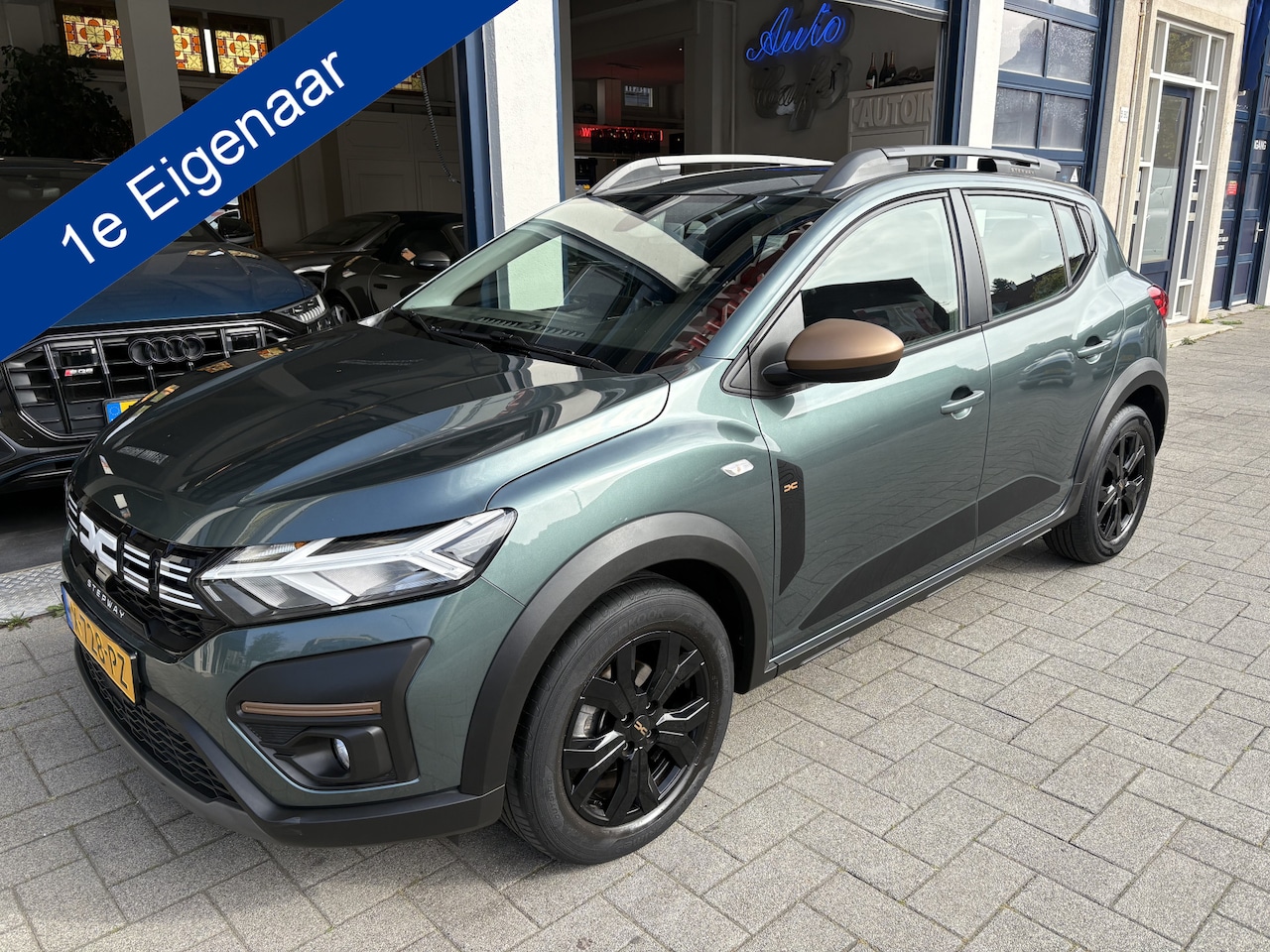 Dacia Sandero Stepway - 1.0 TCe 90 Extreme AUTOMAAT /1E EIGENAAR / CARPLAY - AutoWereld.nl