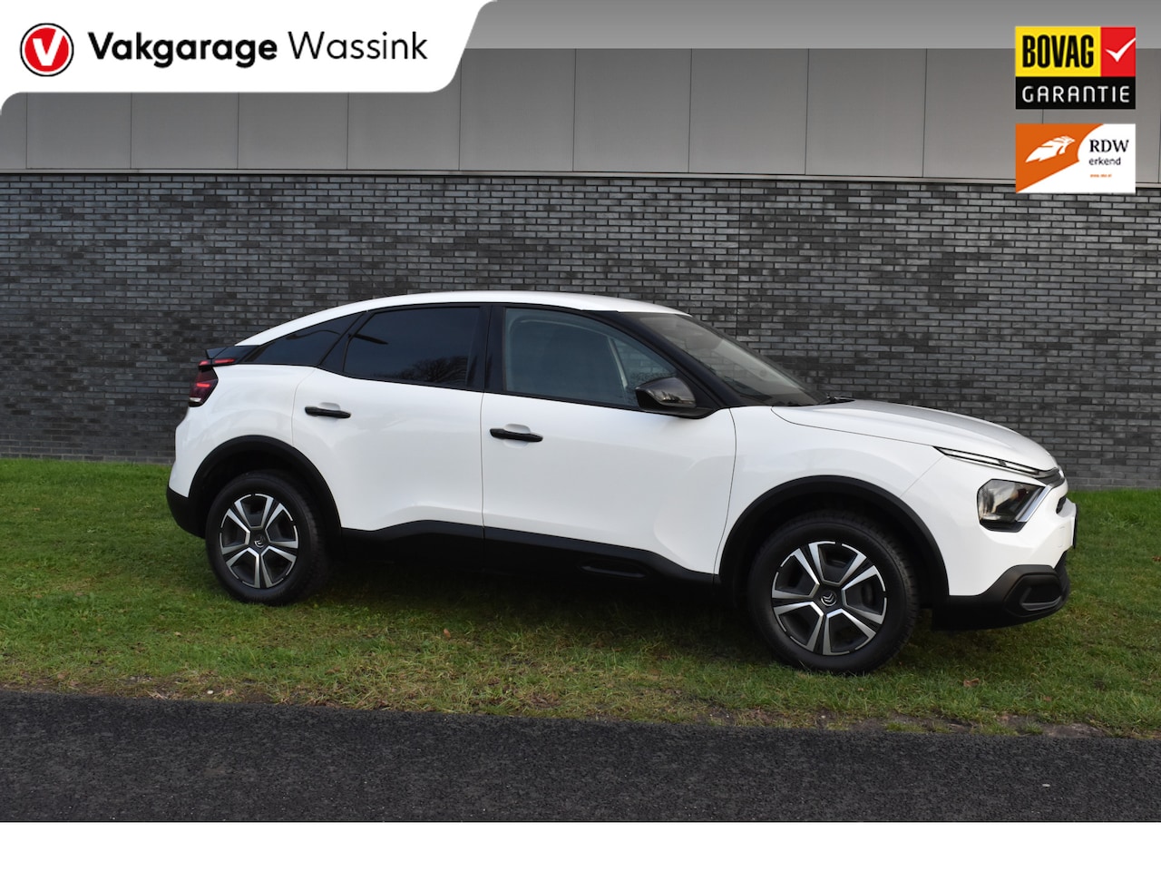 Citroën C4 - 1.2 Live Airco Cruisecontrol Carkit Btw auto Nieuwe-distriem - AutoWereld.nl