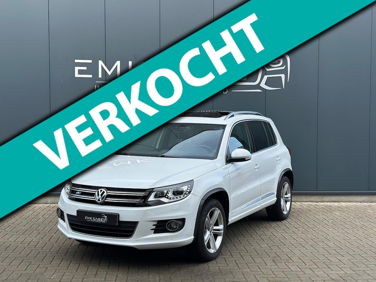 Volkswagen Tiguan - 1.4 TSI R-Line Edition / PANODAK / NAVI / LEEER / STOELVER . - AutoWereld.nl