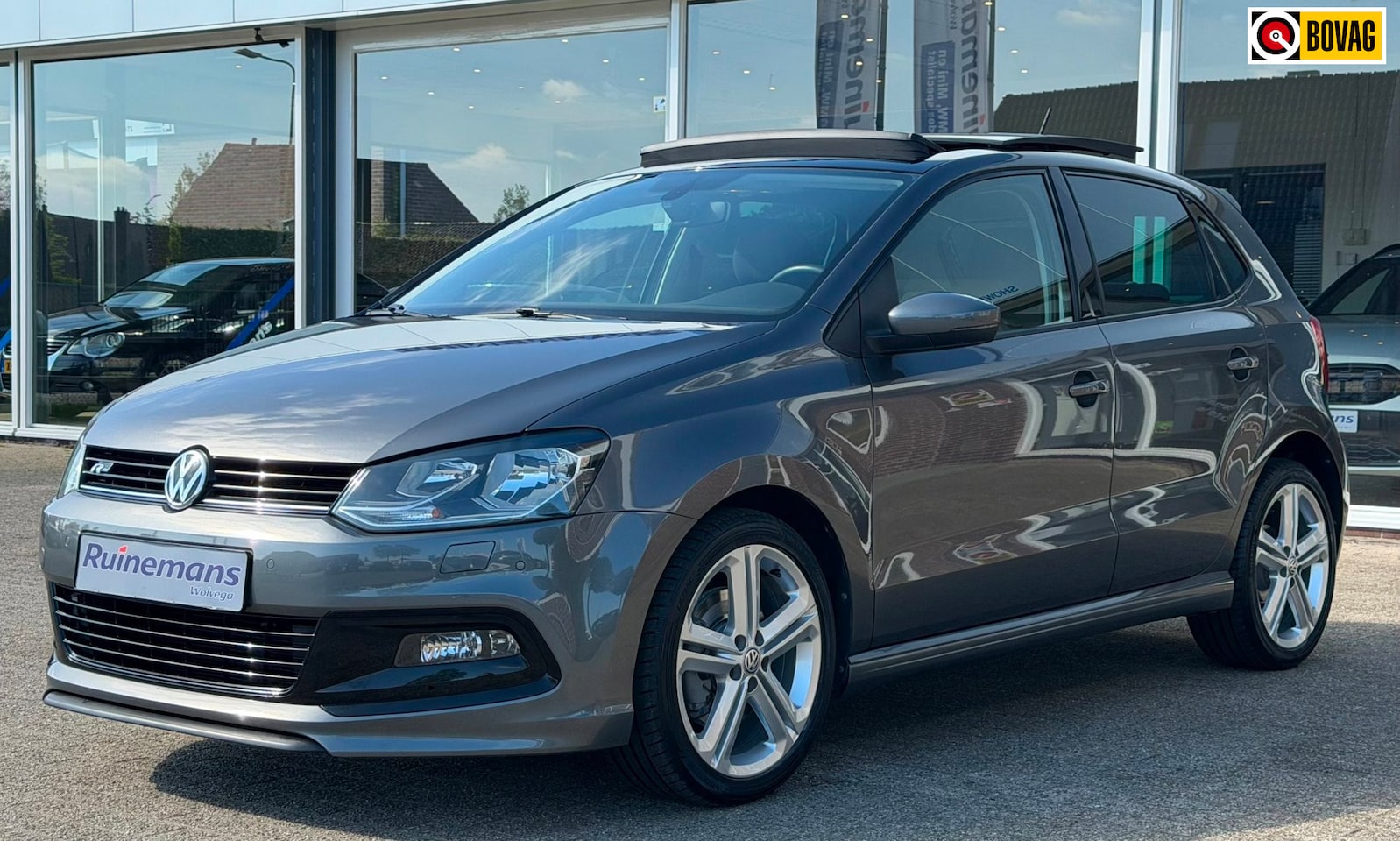Volkswagen Polo - 1.2 TSI Highline R-LINE / PANO / DSG / NL AUTO - AutoWereld.nl