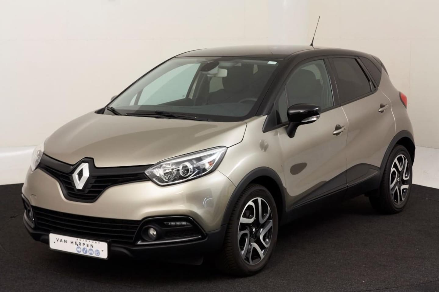 Renault Captur - 1.2 TCe Dynamique STOELVERW | NAVI | PDC | CRUISE | CLIMATE CONTROL - AutoWereld.nl