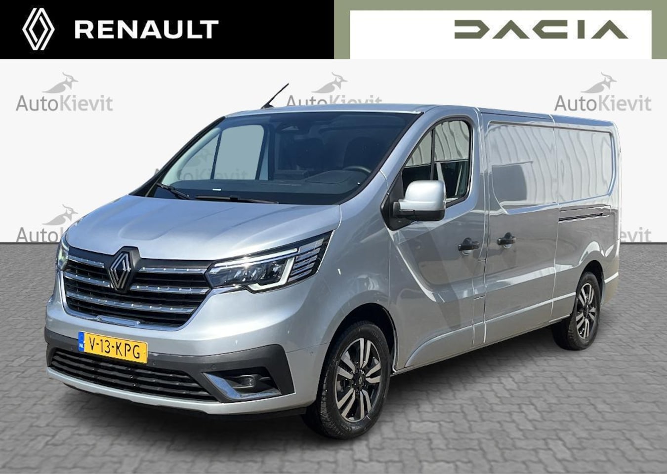 Renault Trafic - 2.0 Blue dCi 170 EDC T30 L2H1 Extra - Alarm / Trekhaak / Houten laadvloer / Zijschuifdeur - AutoWereld.nl