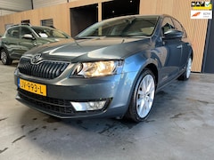 Skoda Octavia - 1.0 TSI Greentech Ambition Business Automaat|Navi|PDC|NAP|APK