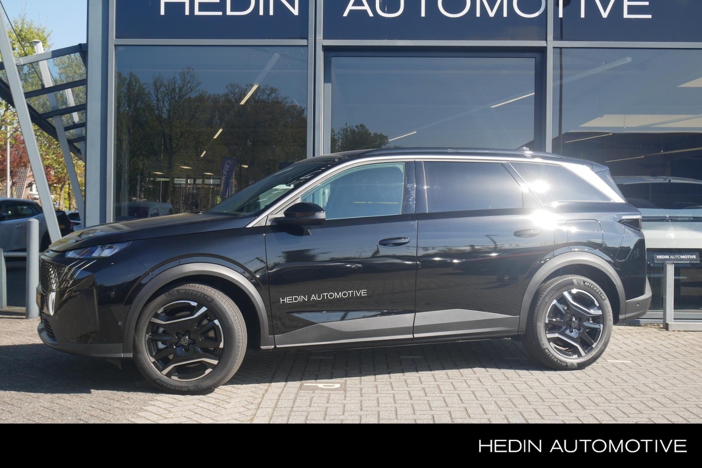 Peugeot e-5008 - Allure Avantage 73 kWh Electronic Climate Control | Stoel + Stuur verwarming | Lichtmetale - AutoWereld.nl