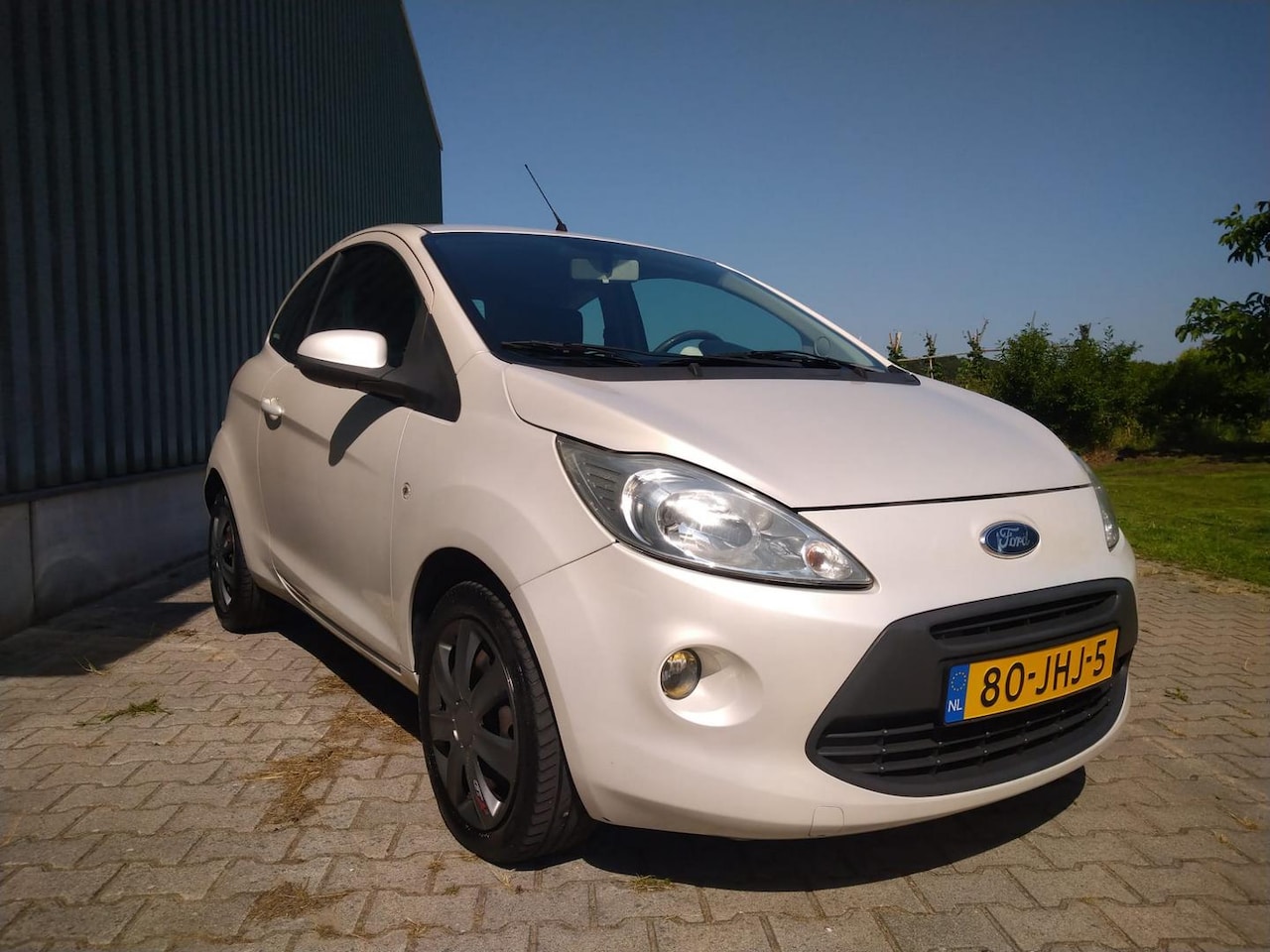 Ford Ka - 1.2 Titanium Airco, elektr. ramen, centrale deurvergr. - AutoWereld.nl