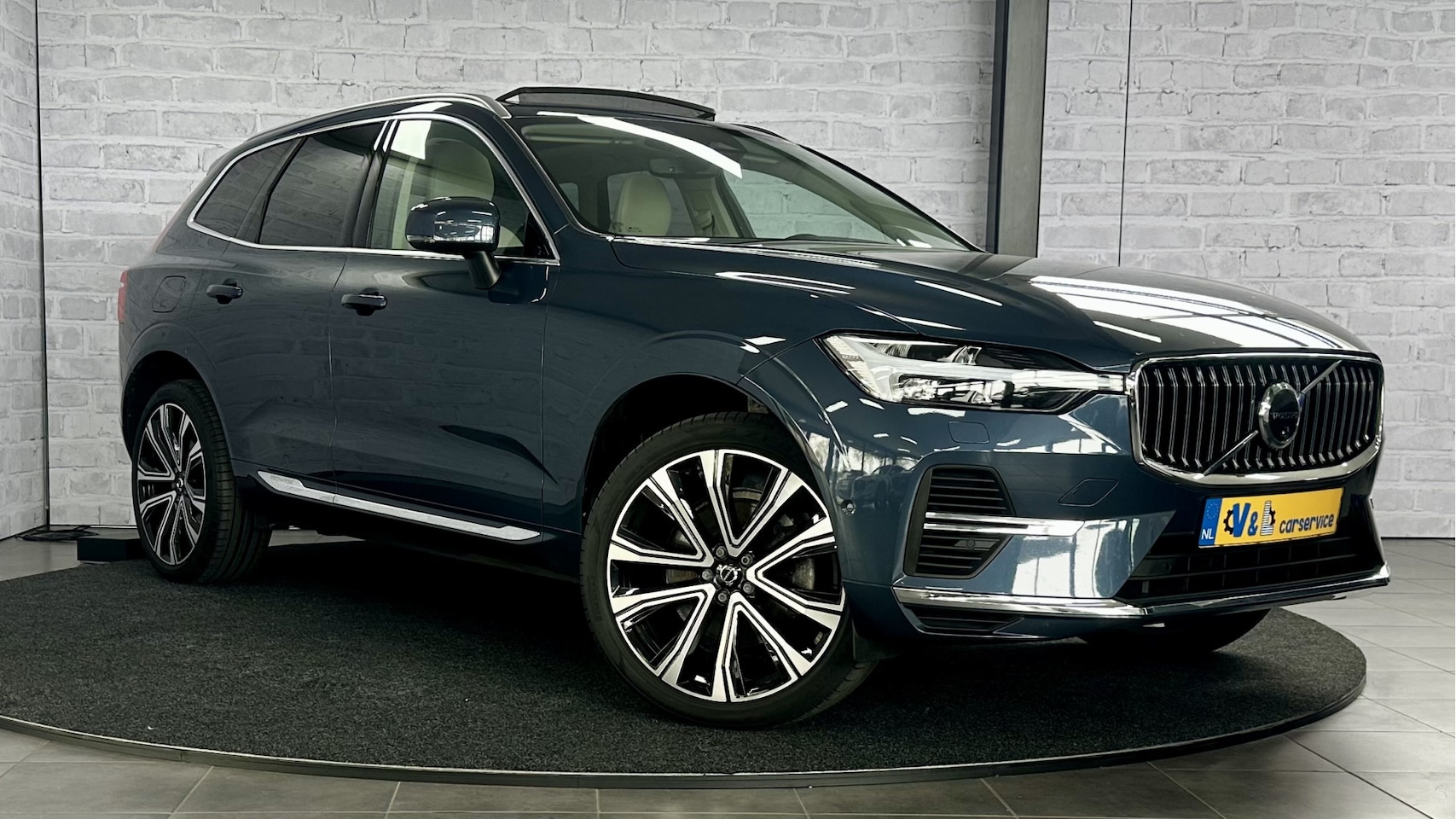 Volvo XC60 - 2.0 Recharge T6 AWD Inscription / Massage / Stoelkoeling/verwr. / Harman Kardon / Trekhaak - AutoWereld.nl