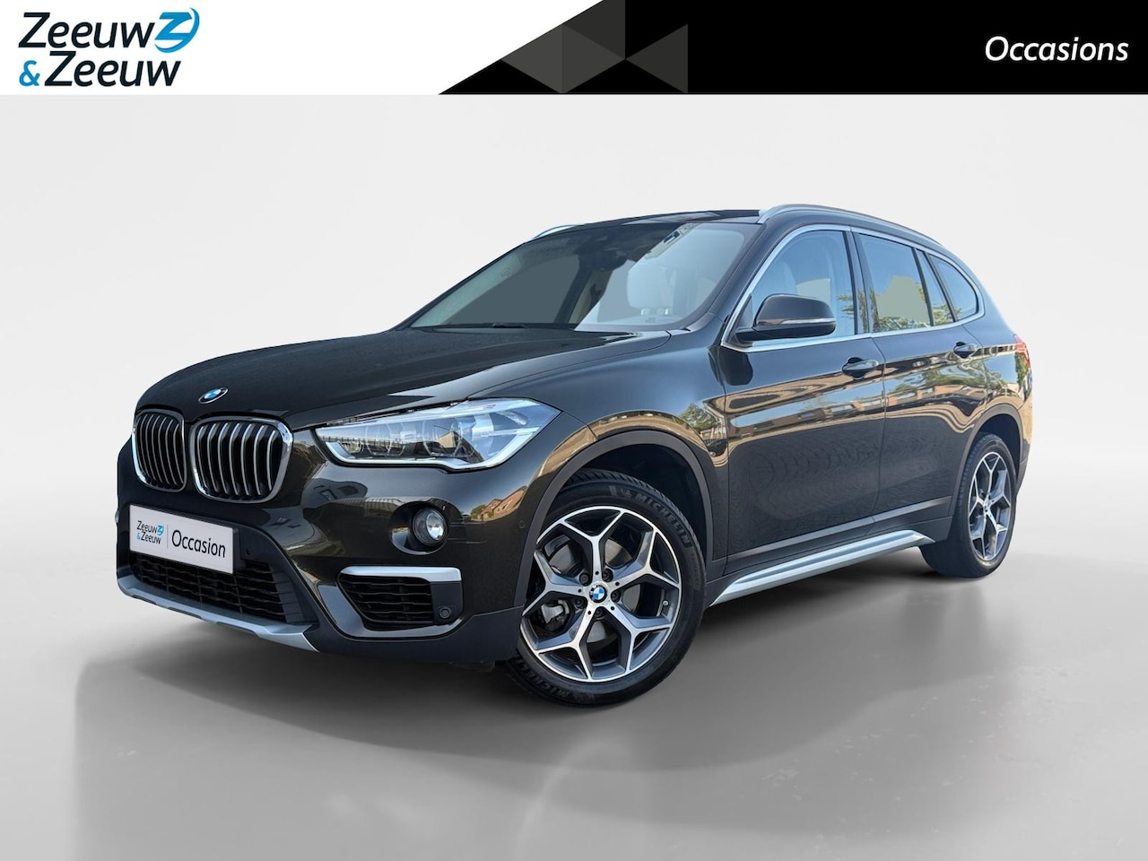 BMW X1 - sDrive18i High Executive | Achteruitrijcamera | Lederen bekleding | Head Up Display | Stoe - AutoWereld.nl