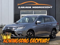 Mitsubishi Outlander - 2.4 PHEV 4WD INSTYLE NIEUW ACCU PAKKET