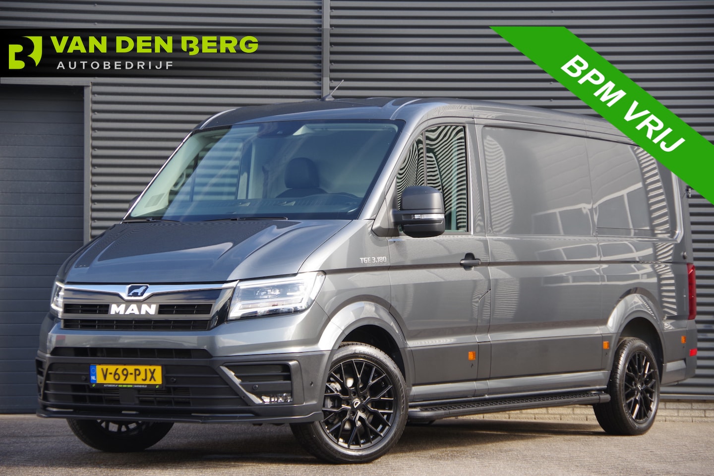 MAN TGE - 3.180 35 2.0 L3H2 177PK AUT. LED, TREKHAAK, GEV. ERGO ACTIVE STOEL, STANDKACHEL, STOELVERW - AutoWereld.nl