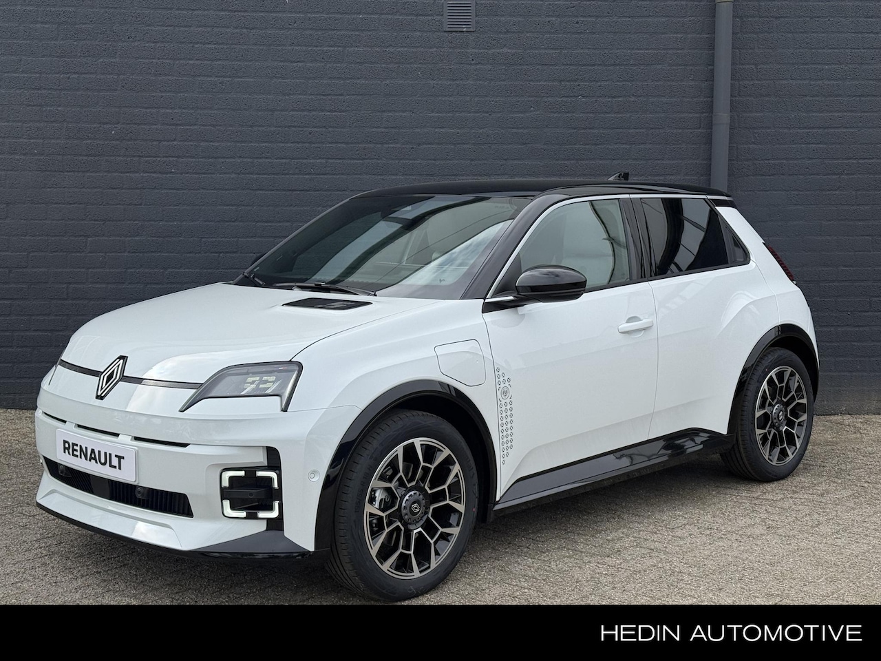 Renault 5 - comfort range Roland-Garros 52 kWh Harman Kardon | Pack Driving Assist |Nieuwe auto | Dire - AutoWereld.nl