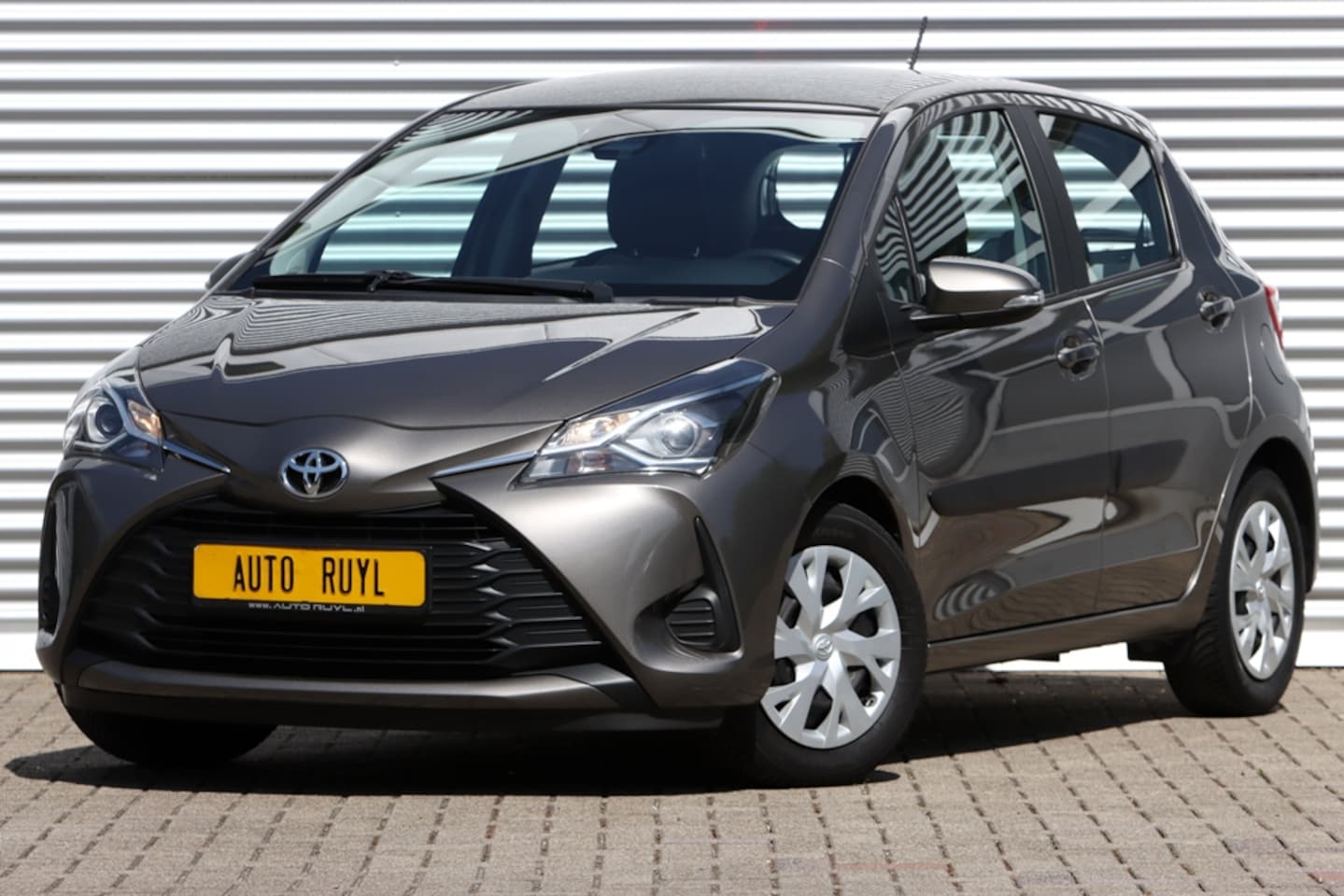 Toyota Yaris - 1.0 VVT-i Active Airco / Camera - AutoWereld.nl