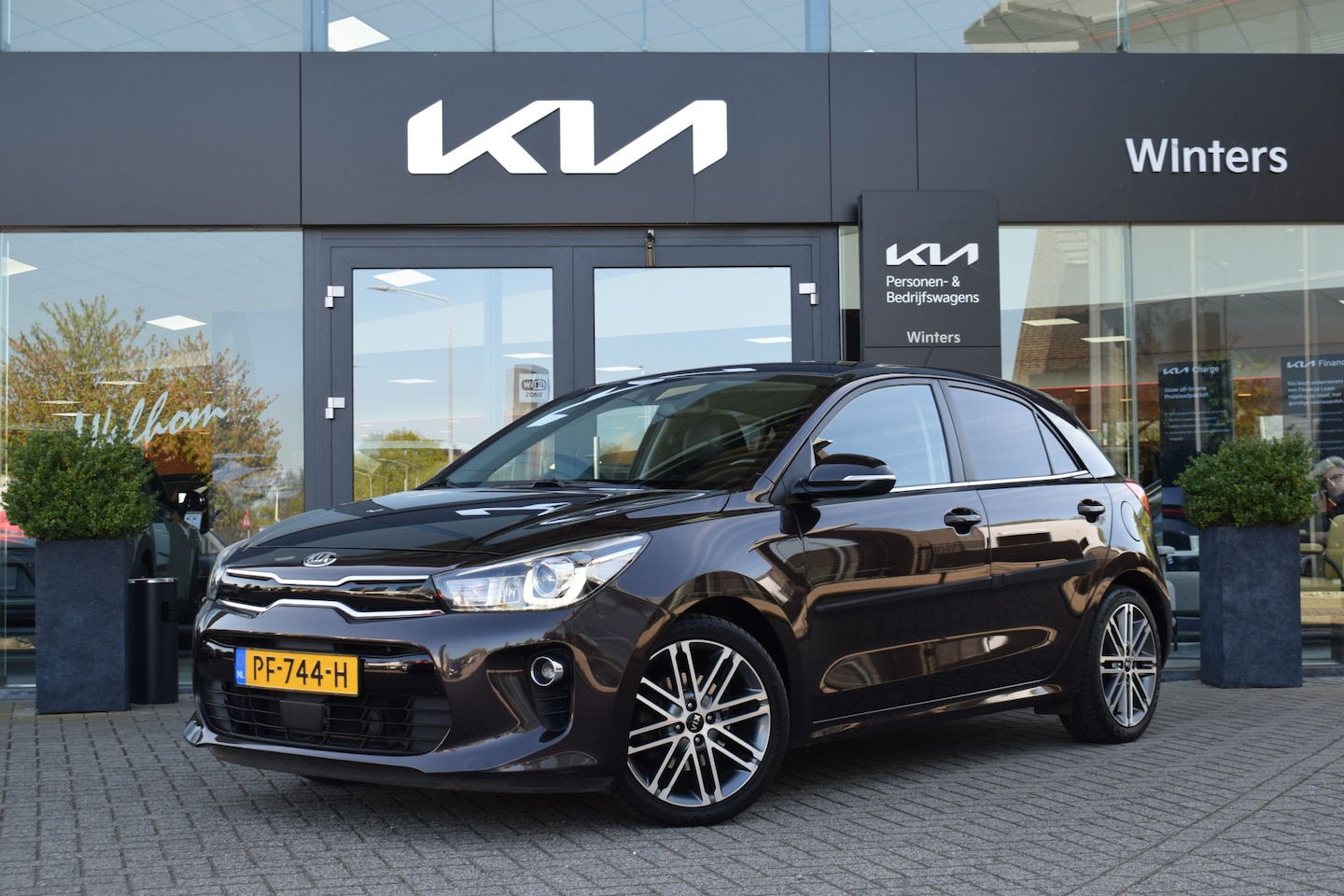 Kia Rio - 1.0 TGDI ExecutiveLine | Trekhaak | Camera | Navigatie | Apple Carplay + Android Auto | - AutoWereld.nl