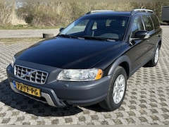 Volvo XC70 - 2.5 T Momentum