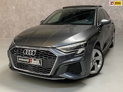 Audi A3 Limousine - 30 TFSI S edition /3 X S-Line /Pano /Carplay