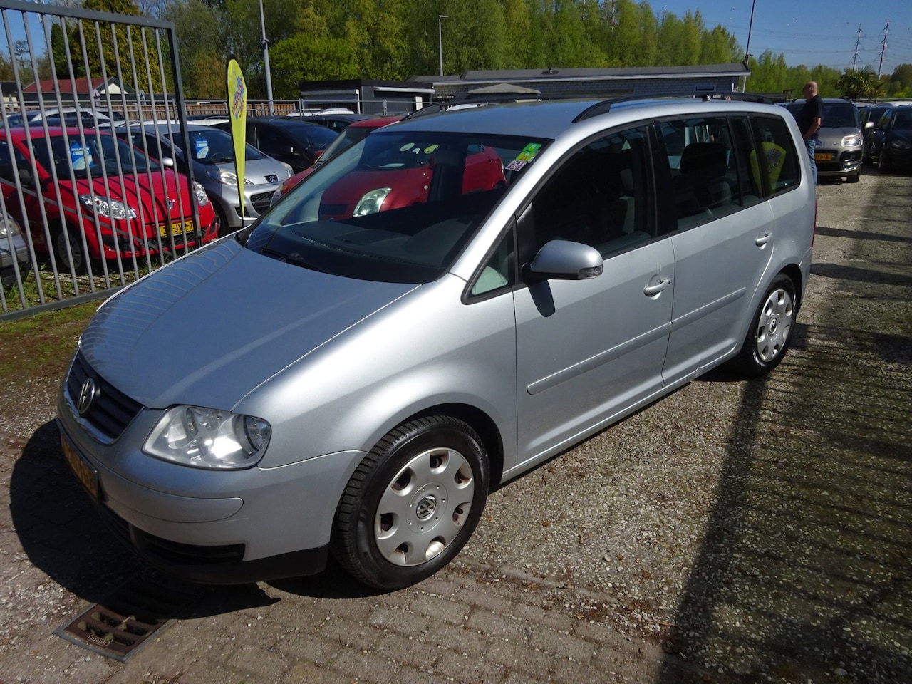 Volkswagen Touran - 1.6-16V FSI Trendline airco trekhaak - AutoWereld.nl