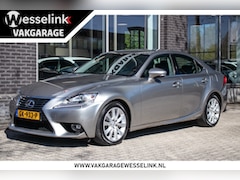 Lexus IS - 300h Business Line Pro | 2e eigenaar | Leder | Volledig onderhouden |