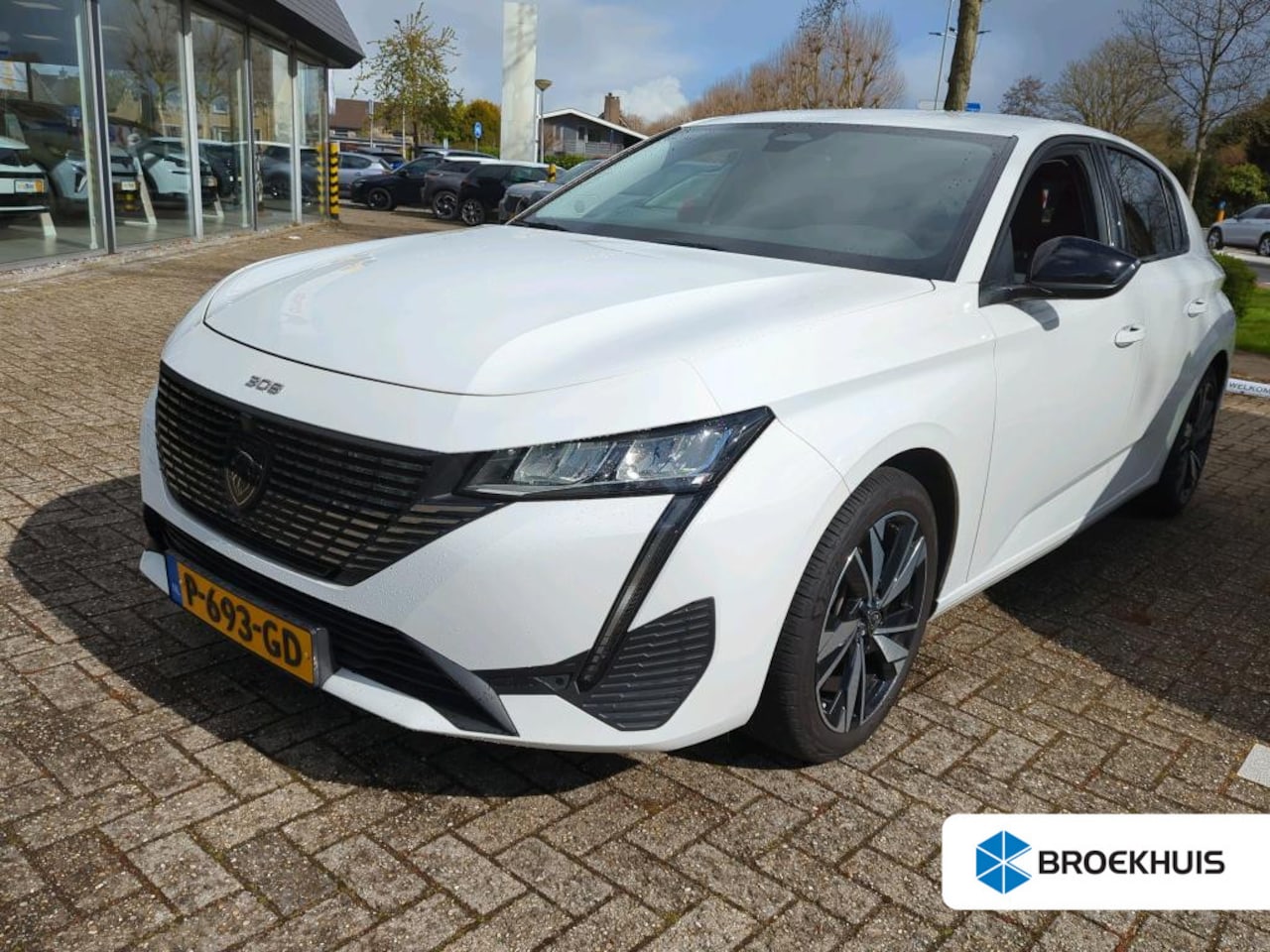 Peugeot 308 - 1.2 PureTech Allure | Navigatie | Camera | Apple carplay | NL auto | 1e Eigenaar | 43.000k - AutoWereld.nl