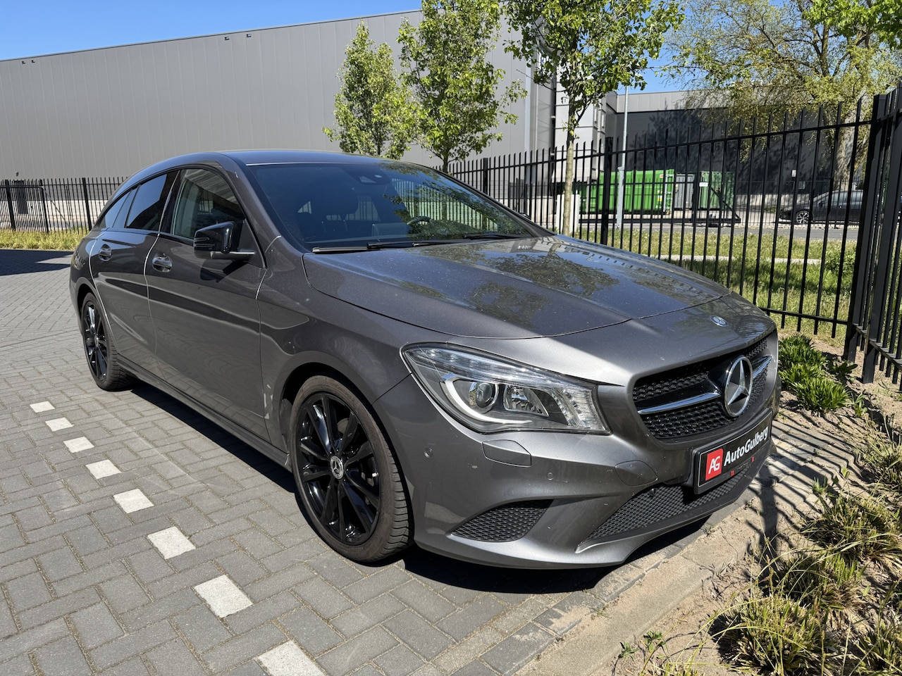 Mercedes-Benz CLA-klasse Shooting Brake - 200 Black optic, Sportstoelen leder verwarmd, Night pakket, Navigatie, Diamond optic, Ther - AutoWereld.nl