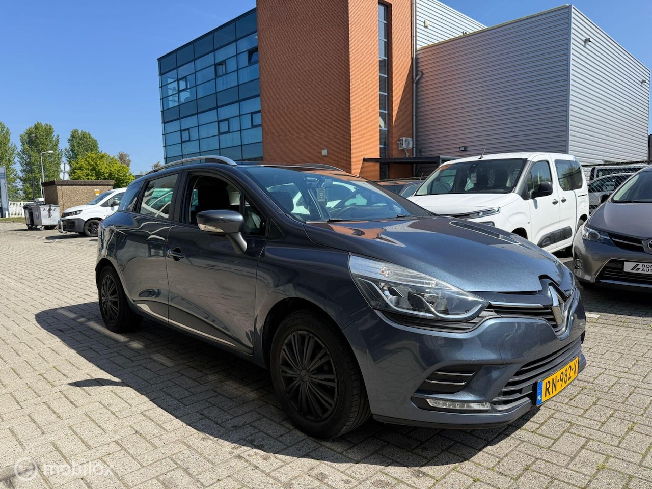 Renault Clio Estate - 0.9 TCe Zen uitvoering - AutoWereld.nl
