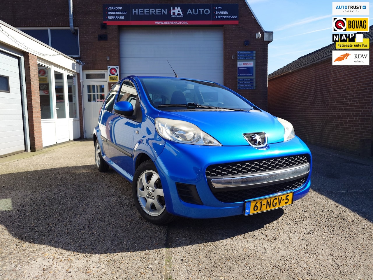 Peugeot 107 - 1.0-12V XS 1.0-12V XS, 5 deurs, Elektrische pakket, Airco - AutoWereld.nl