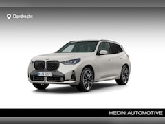 BMW X3 - 30e xDrive I M sport Pro | Trekhaak | Glazen Panoramadak | Professional Pack | Comfort Pac