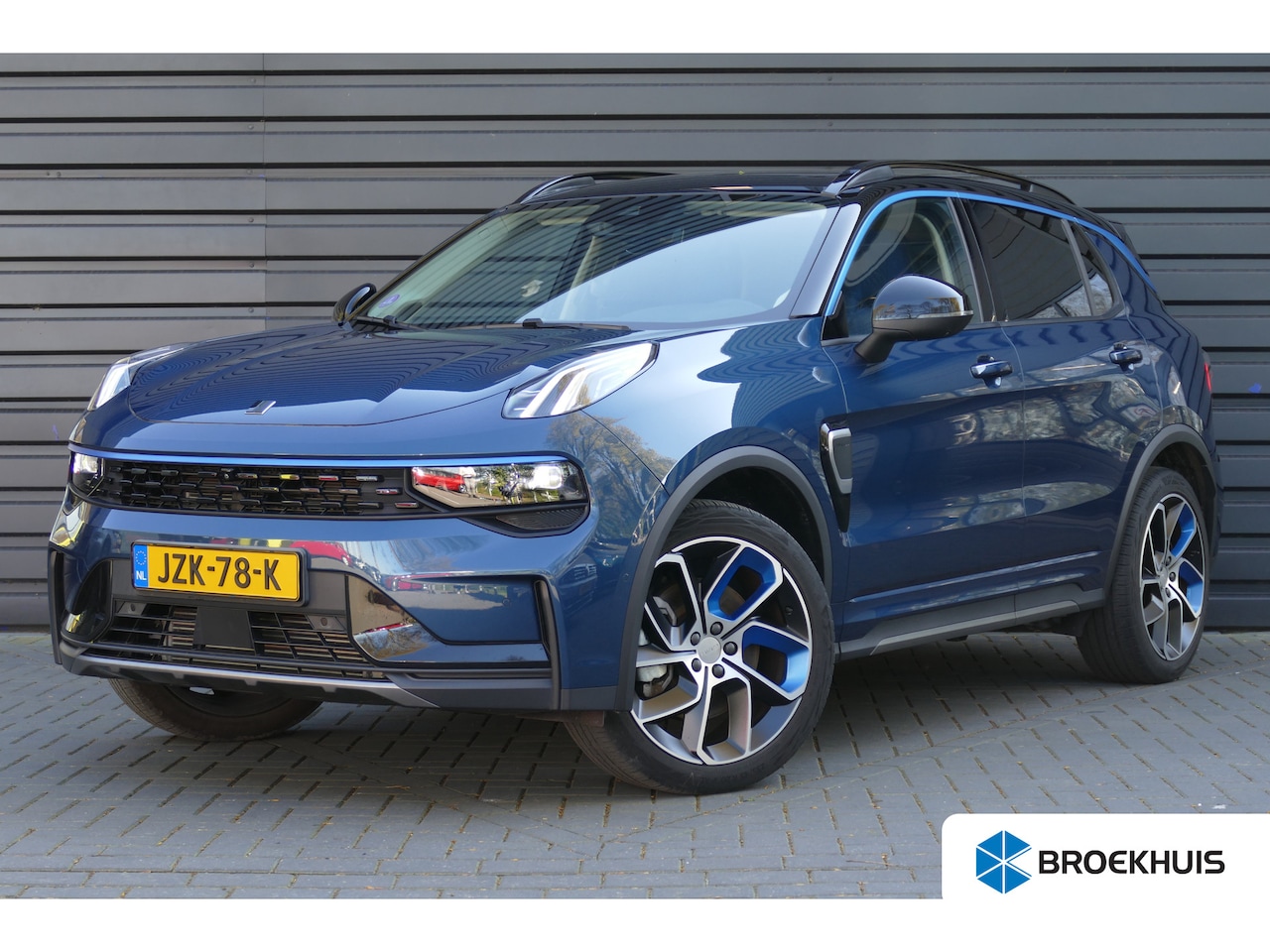 Lynk & Co 01 - 1.5 262PK PLUG-IN HYBRID AUTOMAAT / NAVI / CLIMA /  20"LMV / CAMERA V+A / PANO.DAK / FULL- - AutoWereld.nl