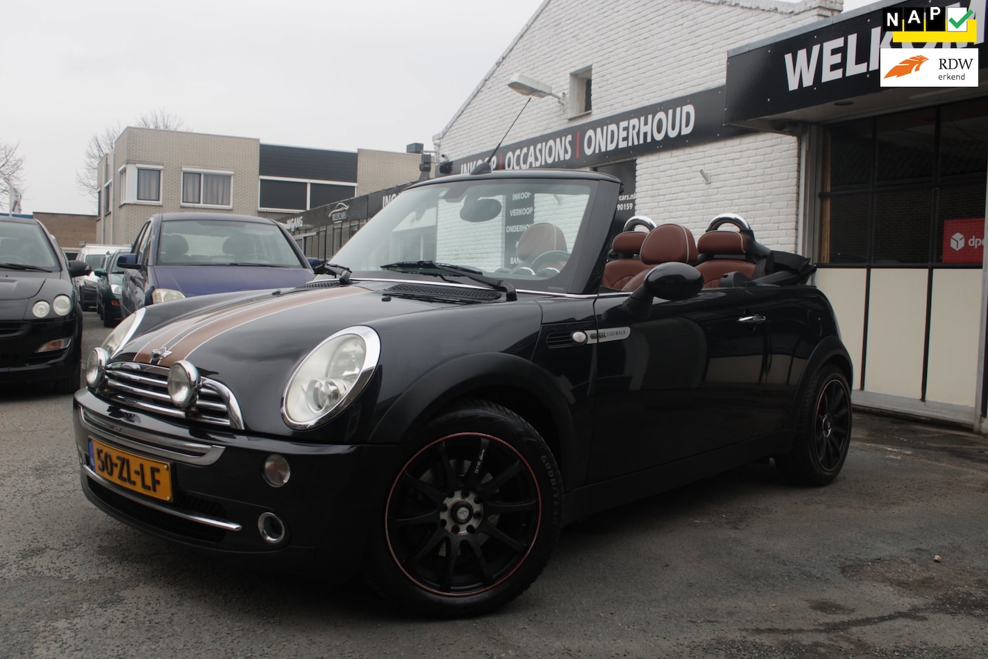 MINI Cabrio - Mini 1.6 Cooper Sidewalk | Cabrio | Airco | Cruise control | Elec ramen |Parkeersensoren A - AutoWereld.nl