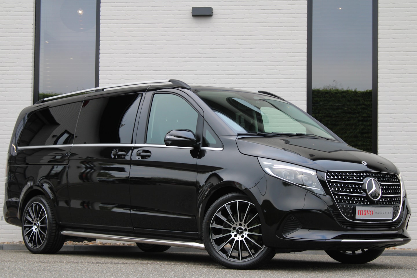 Mercedes-Benz V-klasse - 300d / XXL / 4-matic / DC / 2x Elec Schuifdeur / 360 Camera / Vol Opties / NIEUWSTAAT - AutoWereld.nl