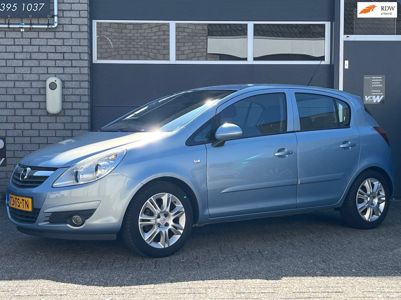 Opel Corsa - 1.2-16V Enjoy eerste eigenaar nl auto N.A.P. 104 DK - AutoWereld.nl
