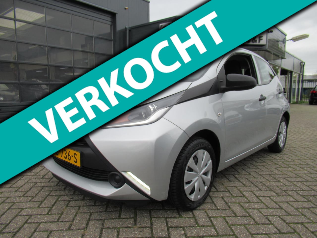 Toyota Aygo - 1.0 VVT-i x-fun / NAV / AIRCO / CRUISE CONTROL / 1e EIGENAAR - AutoWereld.nl