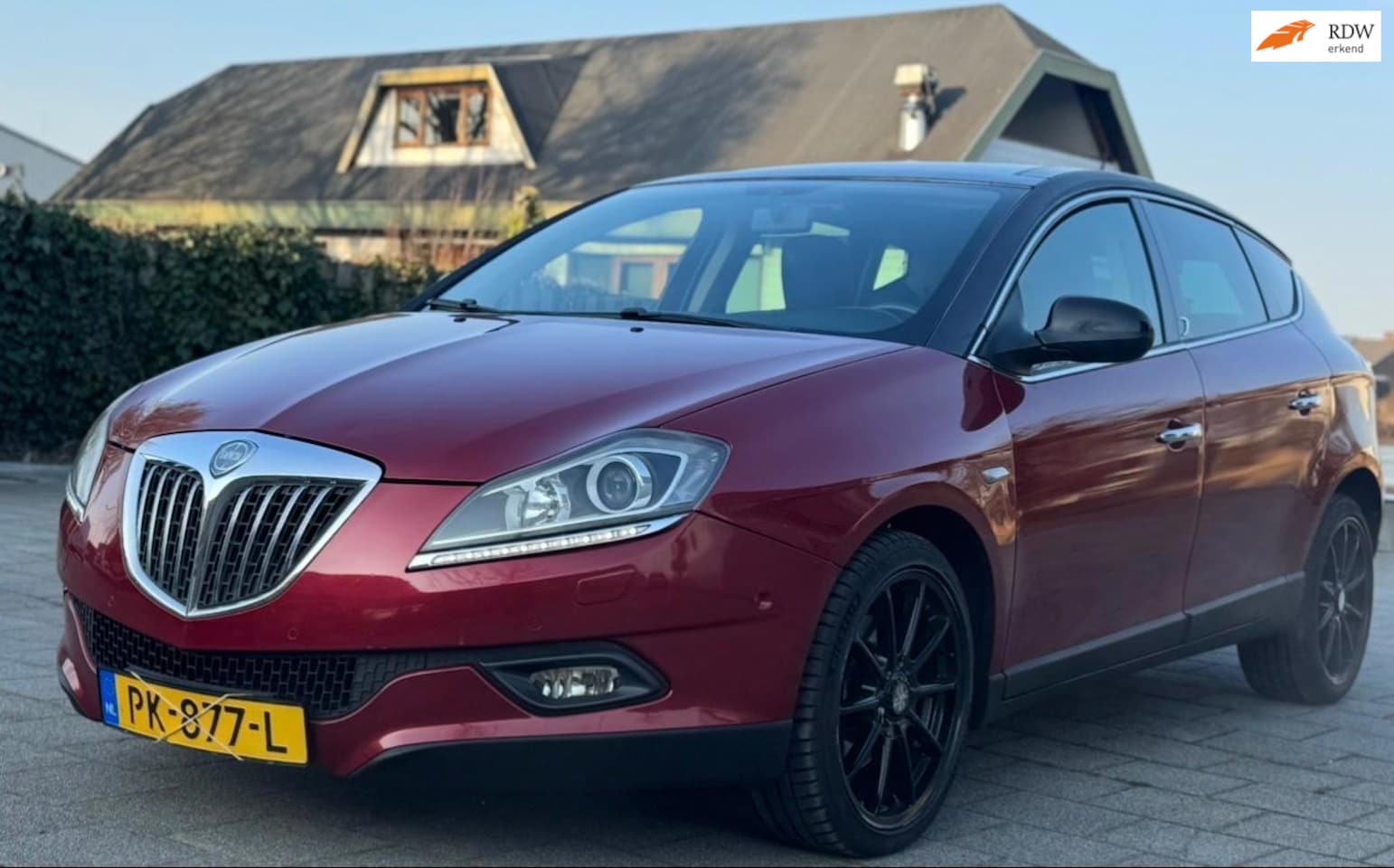 Lancia Delta - 1.9-16V Twin-Turbo nieuweapk,2eigenaar, airco, navigatie, aluminium velgen, parkeersensore - AutoWereld.nl