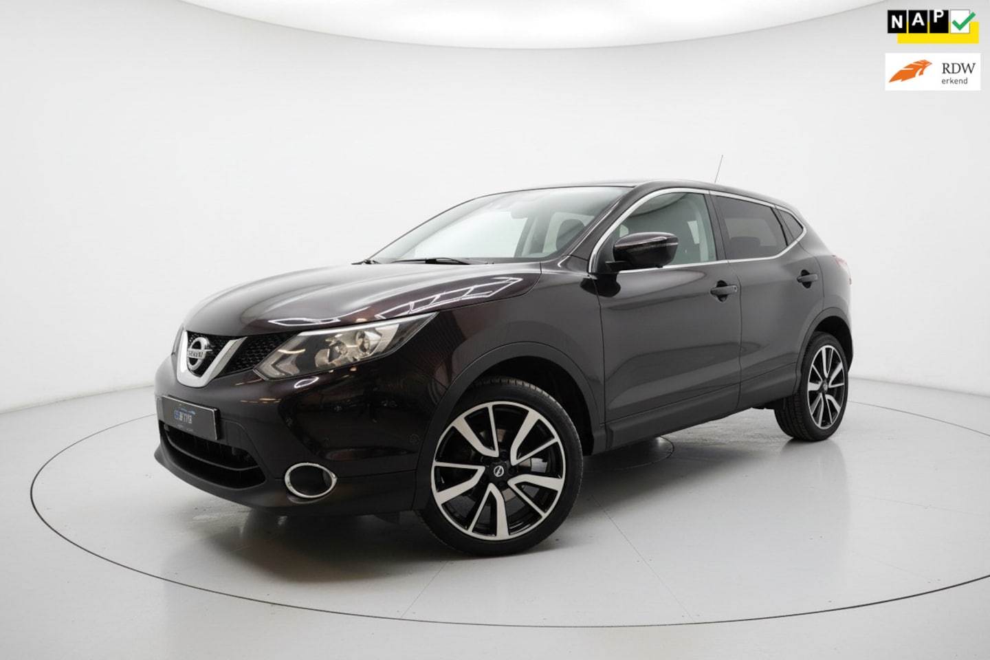 Nissan Qashqai - 1.2 Tekna PANO SFEER 360 CAMERA TREKH - AutoWereld.nl