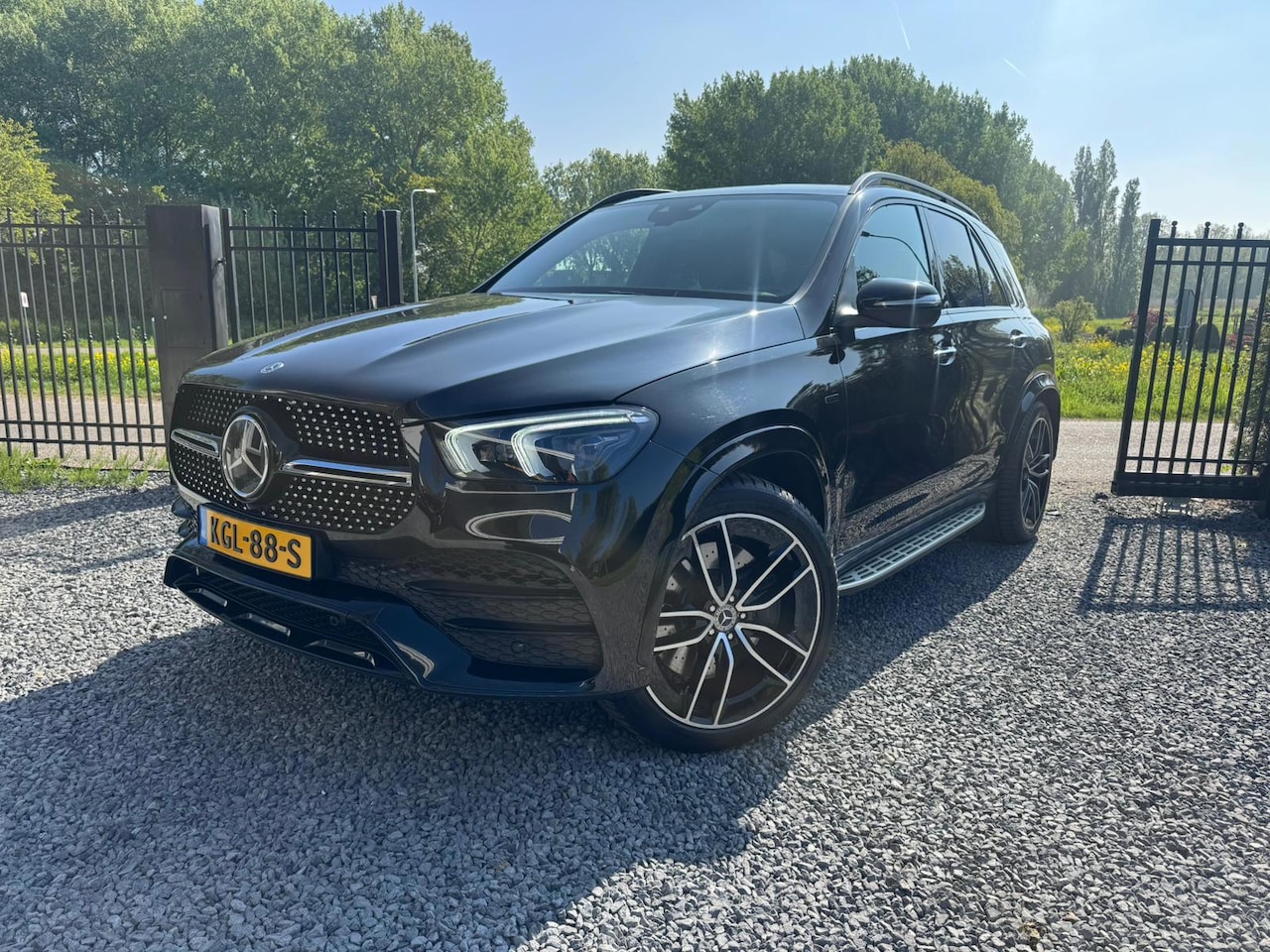 Mercedes-Benz GLE-Klasse - 350 e 4MATIC Premium Plus / Panoramadak / Memory seats / Lucht vering / Dealer onderhouden - AutoWereld.nl