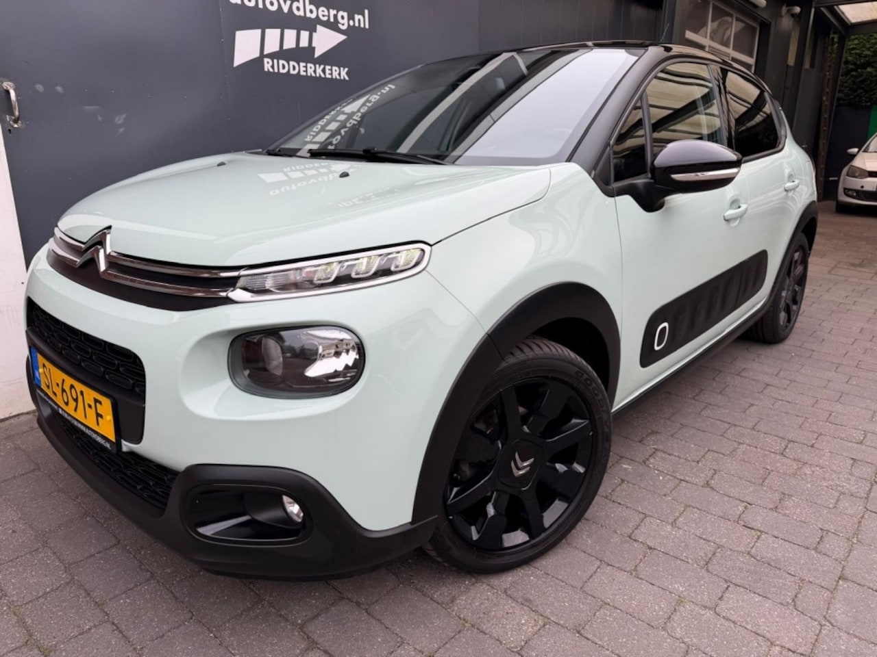 Citroën C3 - 1.2 PT SenS SHINE Camera Carplay Cruise - AutoWereld.nl