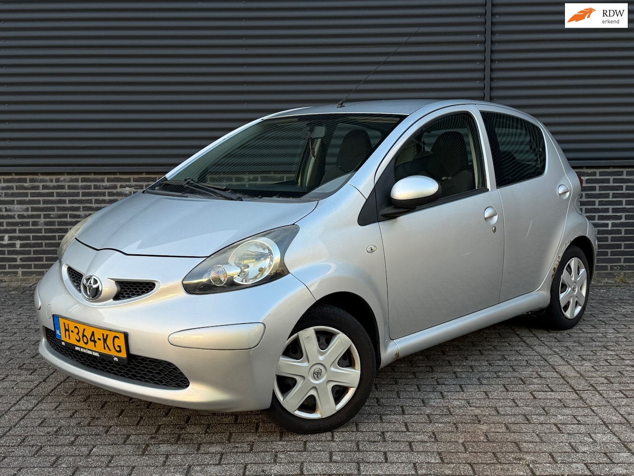 Toyota Aygo - 1.0-12V 5DRS AIRCO IJSKOUD NIEUWE-APK - AutoWereld.nl