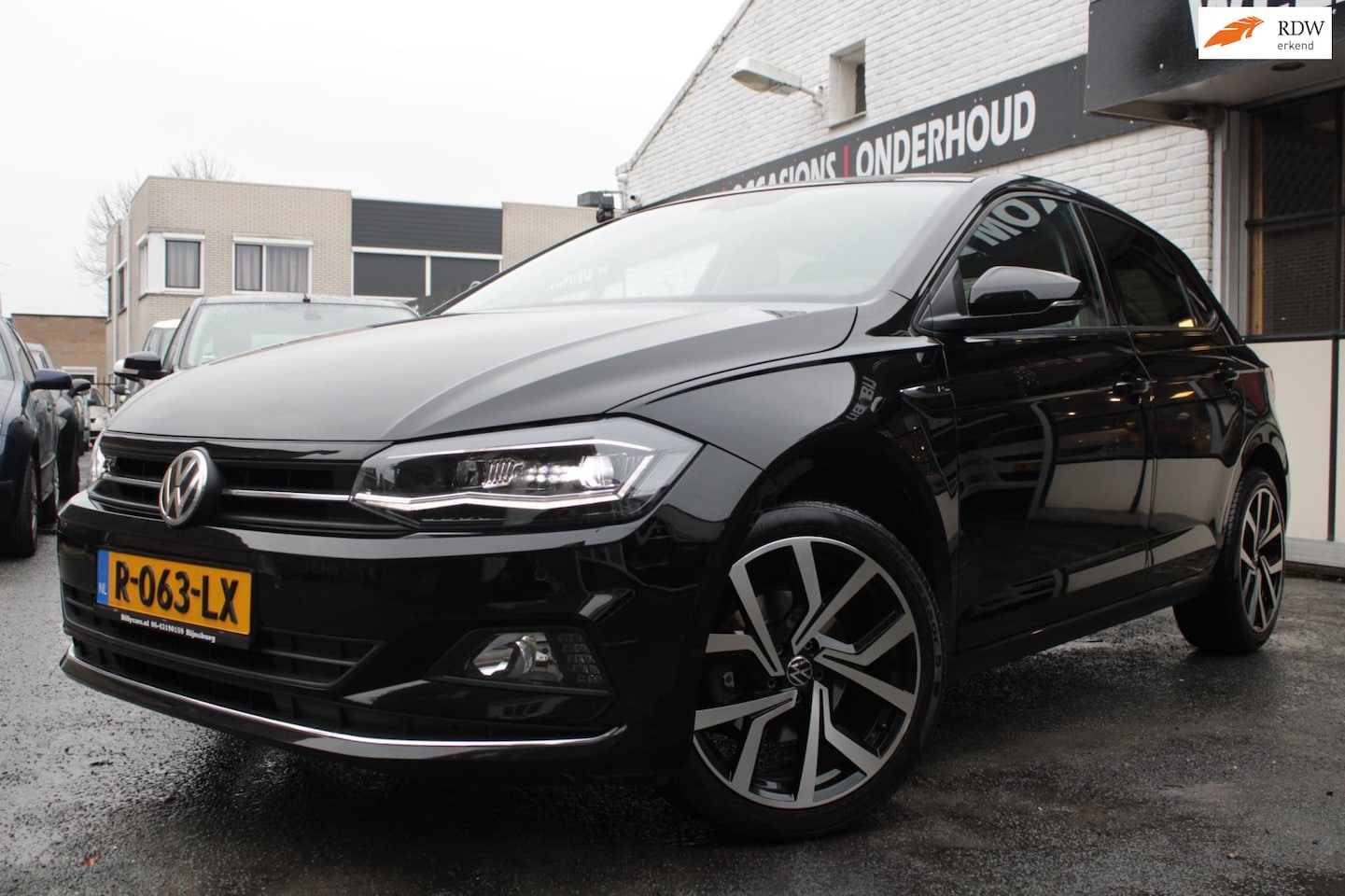 Volkswagen Polo - 1.0 TSI Highline Automaat R-line | Airco | Panorama dak | Carplay | Parkeersensoren | Stoe - AutoWereld.nl