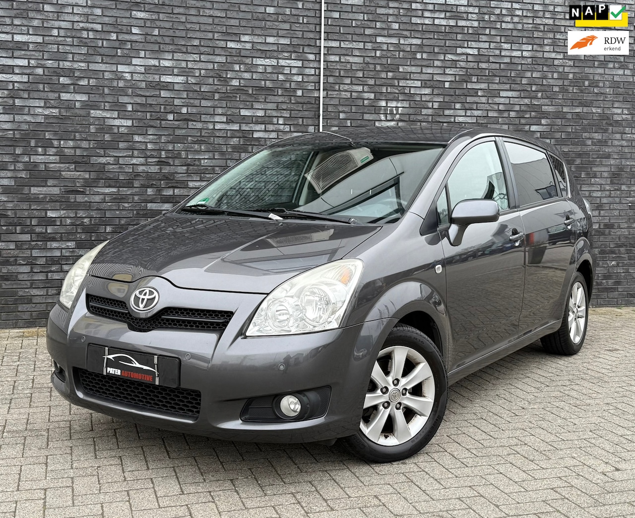 Toyota Verso - 1.8 VVT-i Executive NAP|Cruise Control|PDC V+A|Airco|Elekt Spiegels|Trekhaak - AutoWereld.nl