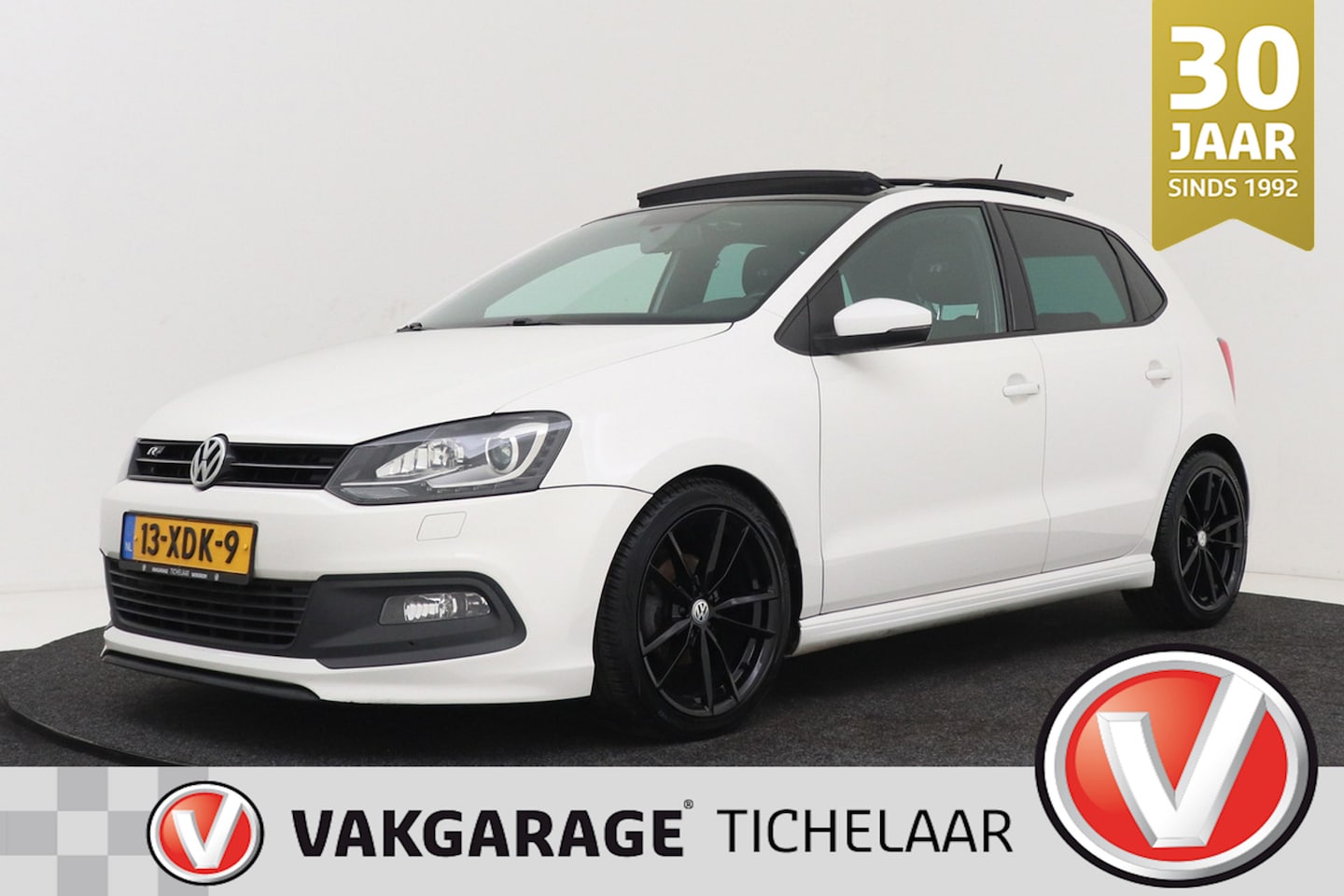 Volkswagen Polo - 1.2 TSI Highline | R-Line | Panoramadak | Org NL | Climate Control | Navigatie | Cruise Co - AutoWereld.nl