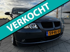 BMW 3-serie - 325i Dynamic Executive AIRCO CRUISE TREKHAAK NAP