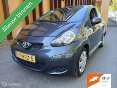 Toyota Aygo - 1.0-12V Comfort airco 5 deurs apk 4-5-2027