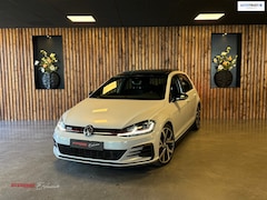 Volkswagen Golf - 2.0 TSI GTI Performance / Remus / Pano / Keyless / Camera / Carplay / Virtual / Parelmoer