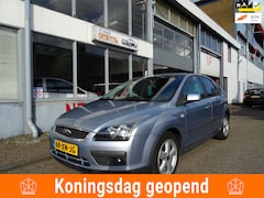 Ford Focus - 1.6-16V Futura