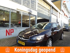 Opel Astra - 1.4 Turbo Design Edition
